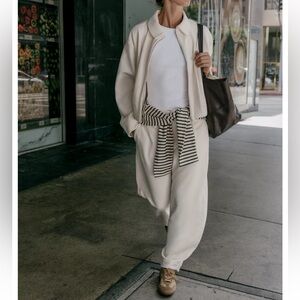 Zara set ecru pleated fleece bomber jacket and barrel pants with belt